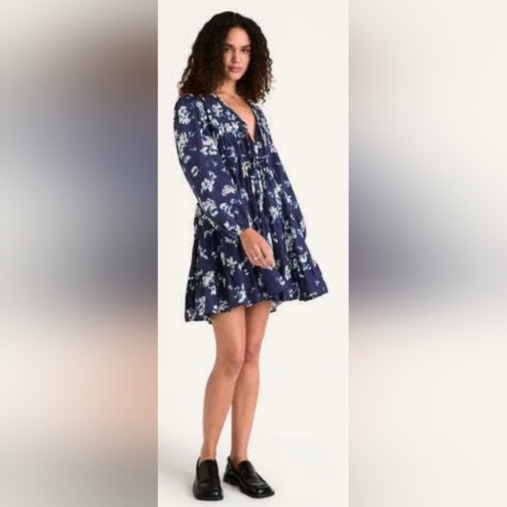 🦋 Mlle Gabrielle Navy and White Floral Long Sleeve Dress